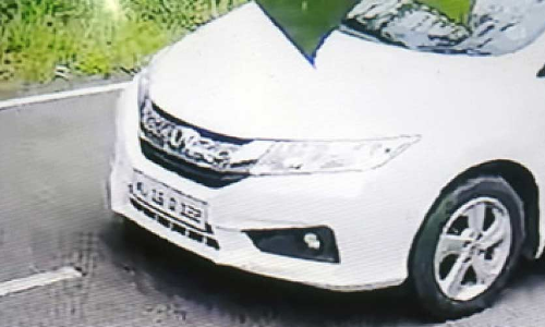 12 വ​യ​സ്സു​കാ​രി​യെ കാ​റി​ല്‍ ത​ട്ടി​ക്കൊ​ണ്ടു​പോ​കാ​ന്‍ ശ്ര​മി​ച്ചെ​ന്ന്​