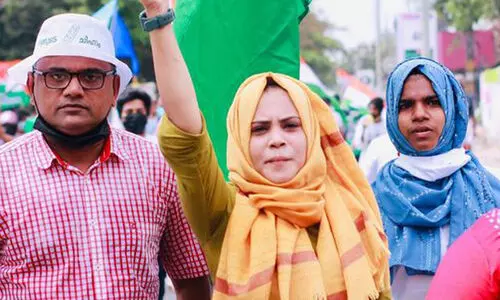 പാർട്ടി മാറുന്നതിനെ കുറിച്ച് ചിന്തിച്ചിട്ടേയില്ലെന്ന്​ ഫാത്തിമ തഹ്​ലിയ