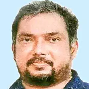 മറിഞ്ഞ ഓട്ടോയുടെ അടിയിൽ ഡ്രൈവർ മരിച്ച നിലയിൽ