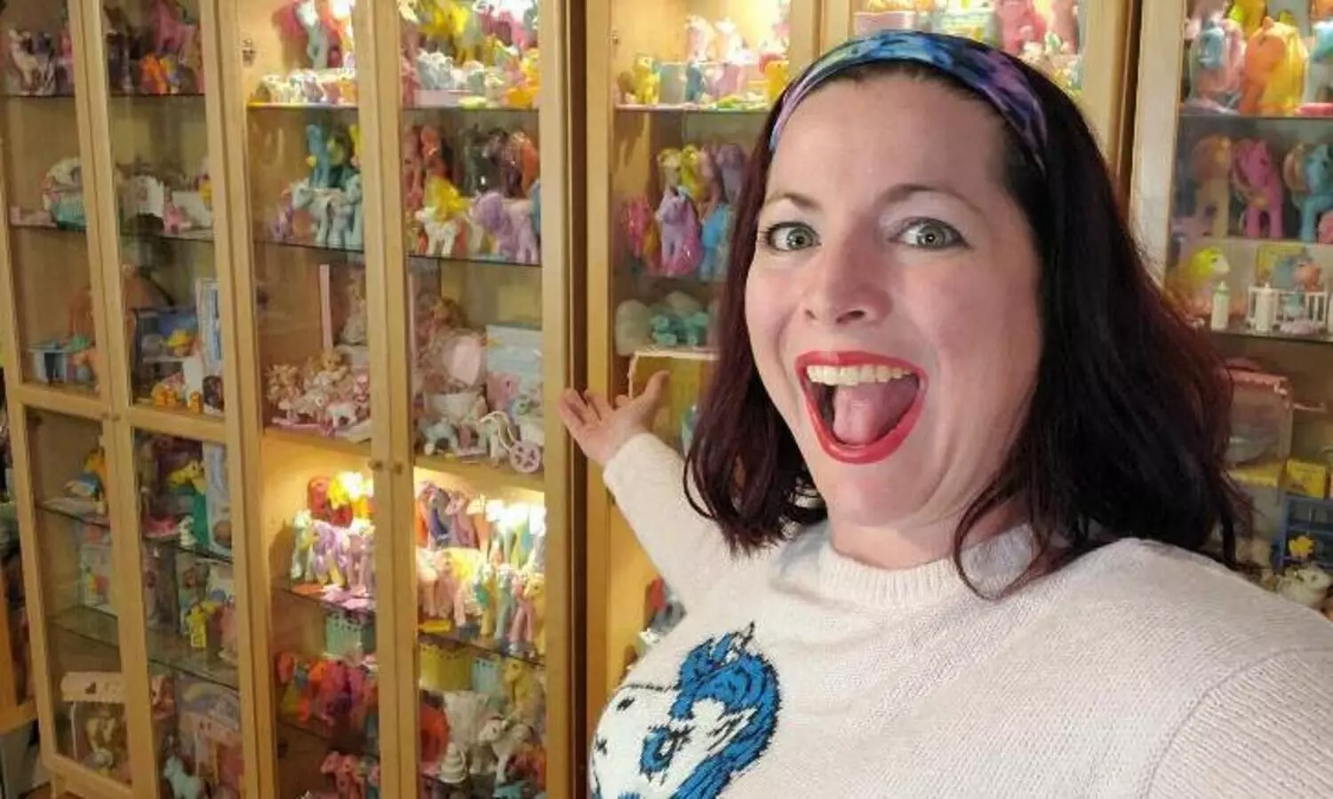 കുതിരപ്പാവകളുടെ കളിക്കൂട്ടുകാരി