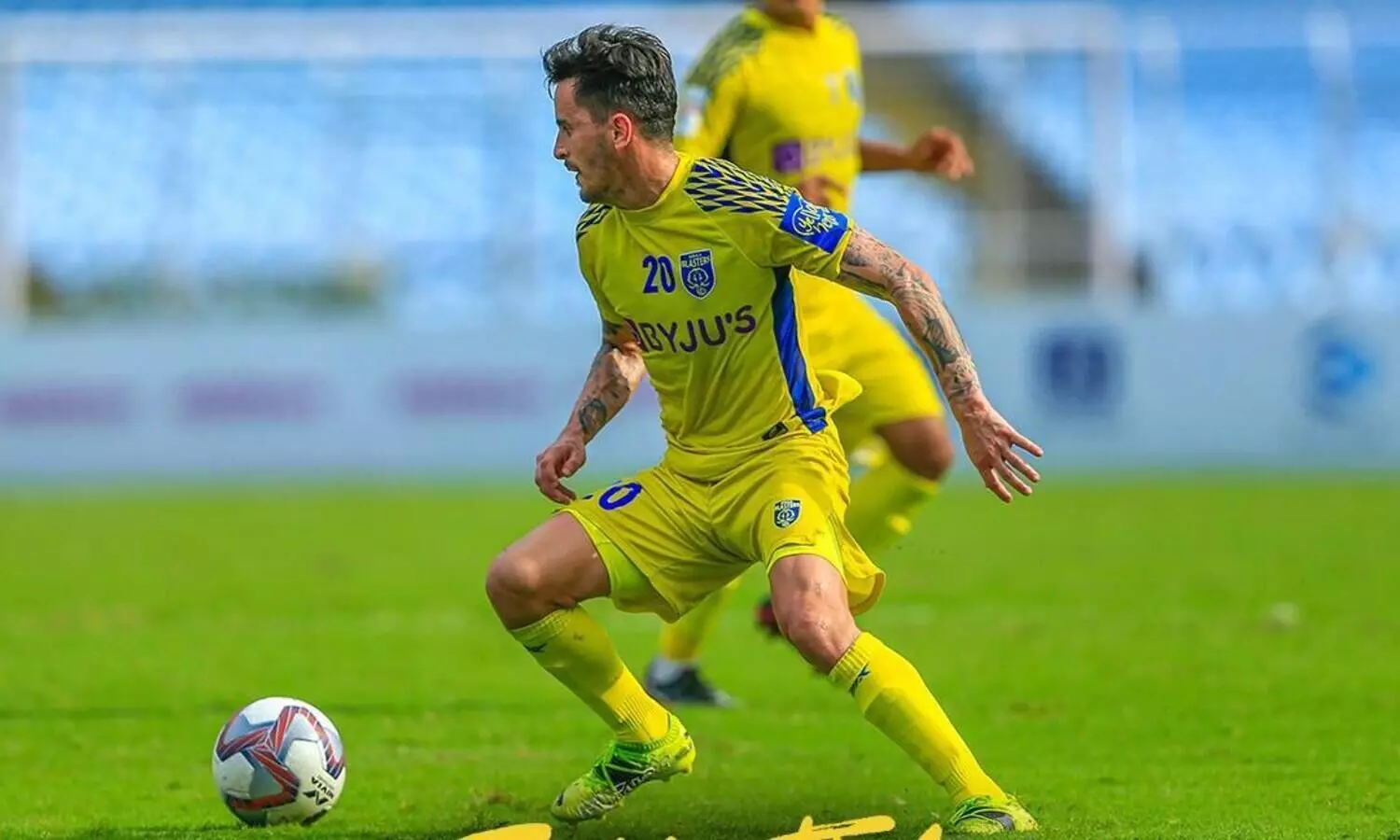 മൂന്ന്​ ചുവപ്പ്​ കാർഡ്, പിന്നാലെ​ ബെംഗളൂരു എഫ്‌.സിയോട്​ തോറ്റ്​ കേരള ബ്ലാസ്റ്റേഴ്‌സ്​