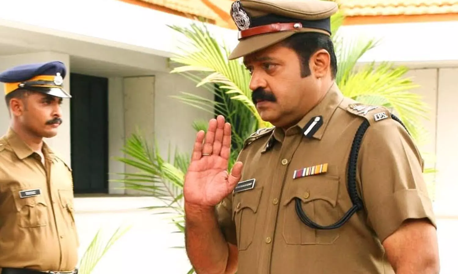 പൊലീസ് ആരെയൊക്കെ ​സല്യൂട്ട്​ ചെയ്യണം ​? പ്രോ​ട്ടോകോൾ പറയുന്നതെന്ത്​