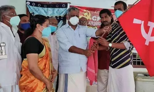ആര്‍.എസ്.എസ്​ പ്രവര്‍ത്തകനും കുടുംബവും സി.പി.എമ്മില്‍ ചേര്‍ന്നു