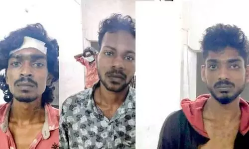 കാ​റി​നും ബൈ​ക്കി​നും തീ​െ​വ​ച്ച യു​വാ​ക്ക​ൾ അ​റ​സ്​​റ്റി​ൽ