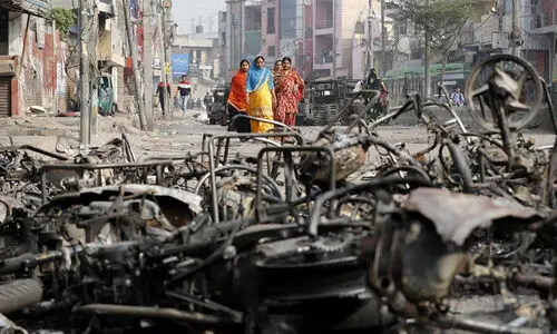 ഡൽഹി വംശീയാതിക്രമം: മുസ്​ലിം യുവാവിനെ വെടിവെച്ചുകൊന്ന്​ കത്തിച്ച അഞ്ചുപേർക്കെതിരെ കുറ്റം ചുമത്തി