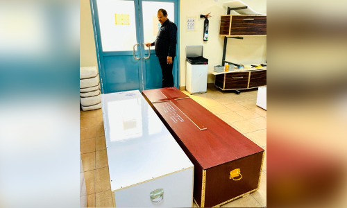 വർഗീസി​െൻറ മൃതദേഹം കണ്ട്​ പൊട്ടിക്കരയുന്ന മുഹമ്മദിനെയാണ് ഞാൻ കണ്ടത് മലയാളികൾ വായിച്ചിരിക്കണം ഈ കുറിപ്പ്​