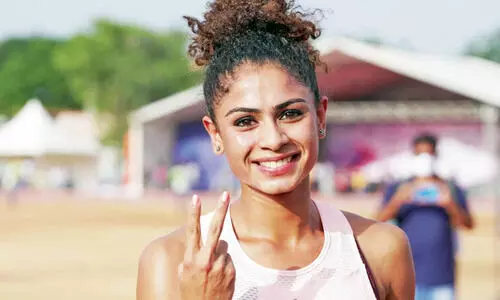 ഹർമിലൻ കൗറിന് ദേശീയ റെക്കോഡ് ഹർമിലൻ കൗറിന് ദേശീയ റെക്കോഡ്