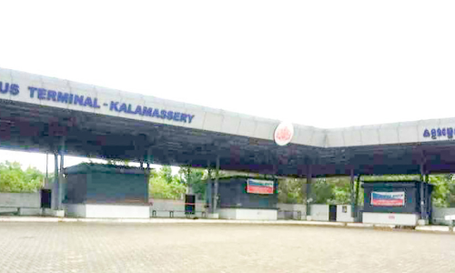 ബ​സു​ക​ൾ ​ക​യ​റാതെ ക​ള​മ​ശ്ശേ​രി ടെ​ർ​മി​ന​ൽ