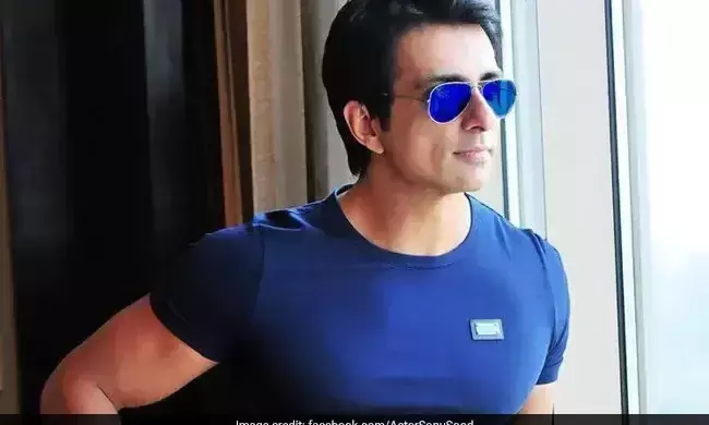 സോനു സൂദ് 20 കോടിയുടെ നികുതിവെട്ടിപ്പ് നടത്തിയെന്ന് ആദായ നികുതി വകുപ്പ് സോനു സൂദ് 20 കോടിയുടെ നികുതിവെട്ടിപ്പ് നടത്തിയെന്ന് ആദായ നികുതി വകുപ്പ്