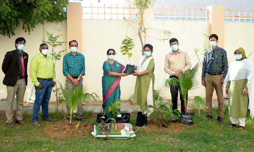 പച്ചപ്പണിയാൻ എം.ഇ.എസ്​