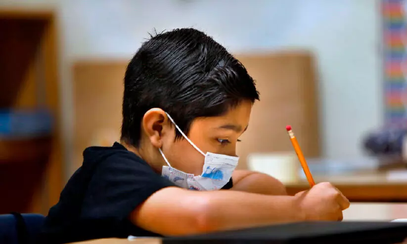 സ്കൂൾ തുറക്കൽ കർശന നിബന്ധനയിൽ; മാർഗരേഖ പുറത്തിറക്കും സ്കൂൾ തുറക്കൽ കർശന നിബന്ധനയിൽ; മാർഗരേഖ പുറത്തിറക്കും