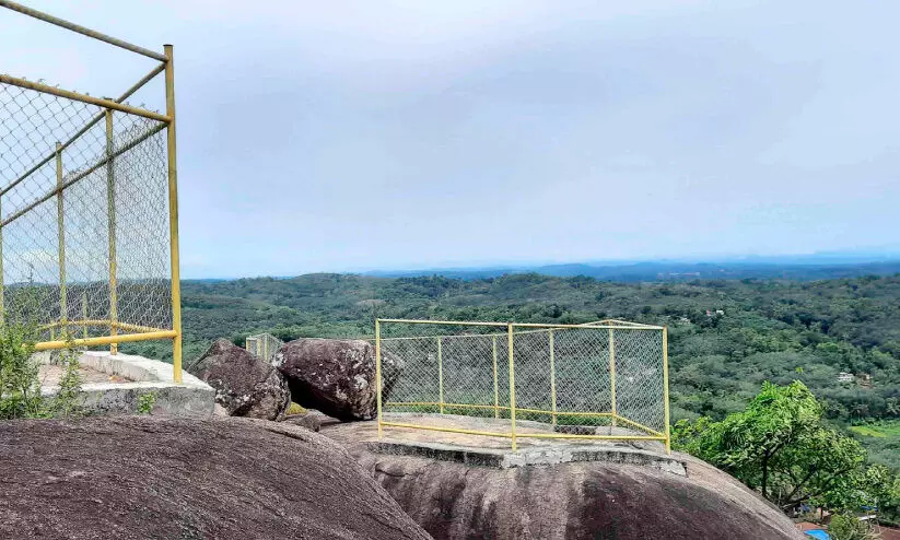 മരുതിമല ഇക്കോ ടൂറിസം ഭൂമി തരംമാറ്റൽ; വീണ്ടും സർവേ നടത്തുമെന്ന് തഹസിൽദാർ മരുതിമല ഇക്കോ ടൂറിസം ഭൂമി തരംമാറ്റൽ; വീണ്ടും സർവേ നടത്തുമെന്ന് തഹസിൽദാർ