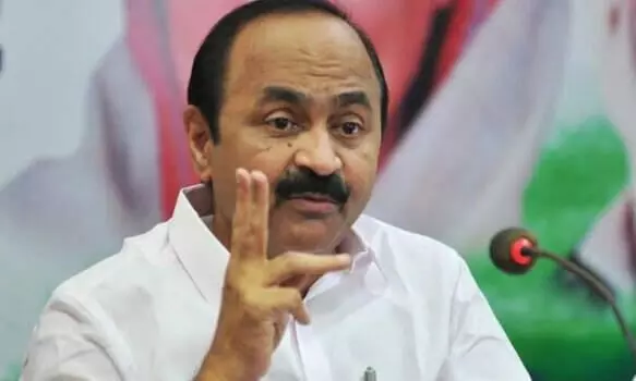 വർഗീയത പരത്തുന്ന ഓൺലൈൻ മാധ്യങ്ങൾക്കെതിരെ തെളിവ് സഹിതം പരാതി നൽകിയിട്ടും നടപടിയില്ല -കോൺഗ്രസ് വർഗീയത പരത്തുന്ന ഓൺലൈൻ മാധ്യങ്ങൾക്കെതിരെ തെളിവ് സഹിതം പരാതി നൽകിയിട്ടും നടപടിയില്ല -കോൺഗ്രസ്