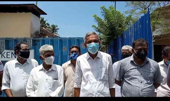 ജനവാസ മേഖലയിലെ സ്ക്രാപ്പ് ട്രീറ്റ്മെന്റ് പ്ലാൻറിനെതിരെ പ്രദേശവാസികൾ ജനവാസ മേഖലയിലെ സ്ക്രാപ്പ് ട്രീറ്റ്മെന്റ് പ്ലാൻറിനെതിരെ പ്രദേശവാസികൾ