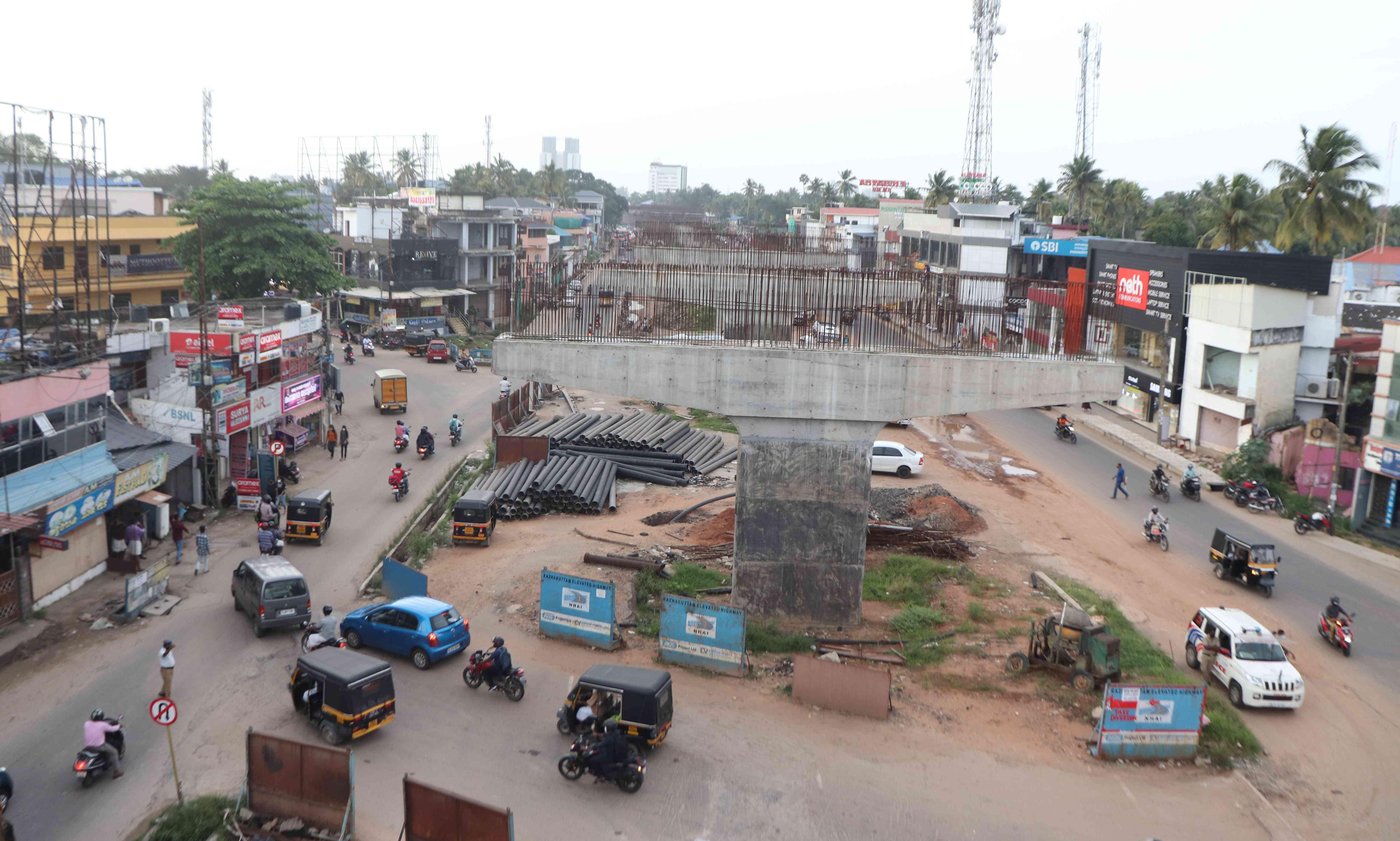 കഴക്കൂട്ടം എലിവേറ്റഡ് ഹൈവേ നിർമ്മാണം അവസാന ഘട്ടത്തിൽ കഴക്കൂട്ടം എലിവേറ്റഡ് ഹൈവേ നിർമ്മാണം അവസാന ഘട്ടത്തിൽ
