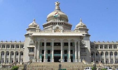 സർക്കാർ ഉദ്യോഗസ്ഥർക്ക് മാധ്യമ വിലക്കേർപ്പെടുത്തി കർണാടക