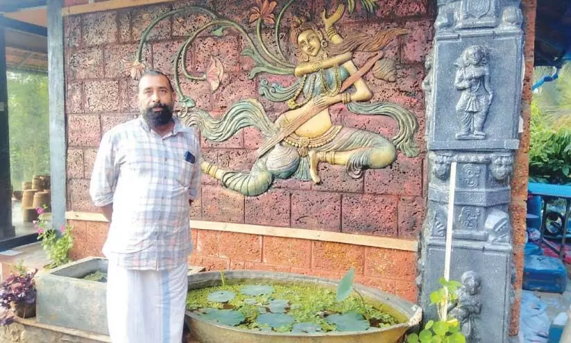 വയനാട്ടിലെ കലാകാരന്മാർക്കായി ആർട്ട് ഗാലറിയുമായി സുരേഷ് കൃഷ്ണ വയനാട്ടിലെ കലാകാരന്മാർക്കായി ആർട്ട് ഗാലറിയുമായി സുരേഷ് കൃഷ്ണ