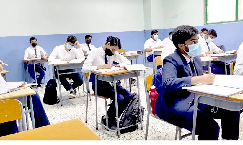 18 മാസങ്ങളുടെ ഇടവേള: കാത്തിരിപ്പുകൾക്കൊടുവിൽ ദമ്മാം ഇന്ത്യൻ സ്കൂളിലേക്ക് കുട്ടികളെത്തി 18 മാസങ്ങളുടെ ഇടവേള: കാത്തിരിപ്പുകൾക്കൊടുവിൽ ദമ്മാം ഇന്ത്യൻ സ്കൂളിലേക്ക് കുട്ടികളെത്തി