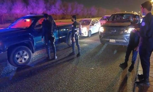 ഖു​റൈ​നി​ൽ പ​രി​ശോ​ധ​ന: നി​ര​വ​ധി​പേ​ർ പി​ടി​യി​ൽ