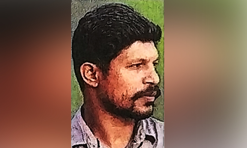 നായ് മാന്തിയത് കാര്യമാക്കിയില്ല; പേവിഷബാധയേറ്റ് യുവാവ് മരിച്ചു നായ് മാന്തിയത് കാര്യമാക്കിയില്ല; പേവിഷബാധയേറ്റ് യുവാവ് മരിച്ചു