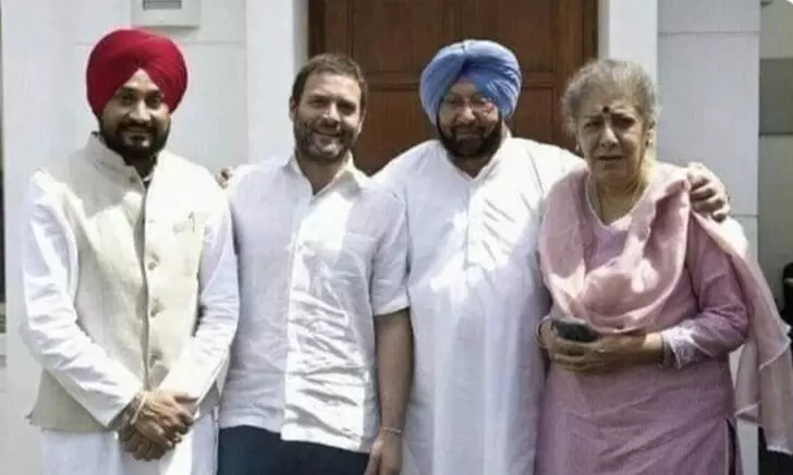 Fact Check This picture of Rahul Gandhi with Captain and Channi
