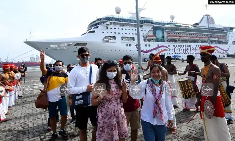 cruise ship 22921 cruise ship 22921