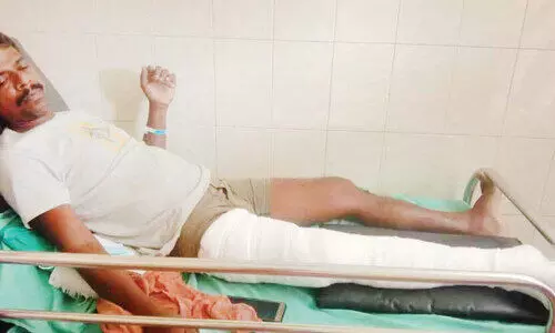 വിദേശത്തെ കേസുമായി ബന്ധപ്പെട്ട തർക്കം; പ്ര​വാ​സി​യു​ടെ കാ​ൽ ത​ല്ലി​യൊ​ടി​ച്ചു