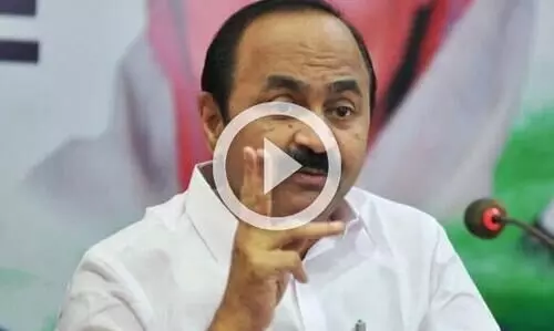 ഫോട്ടോ എടുക്കുന്നത് ജാതകം നോക്കിയല്ല , അപമാനിച്ചാൽ തിരിച്ചടിക്കും - വി.ഡി സതീശൻ