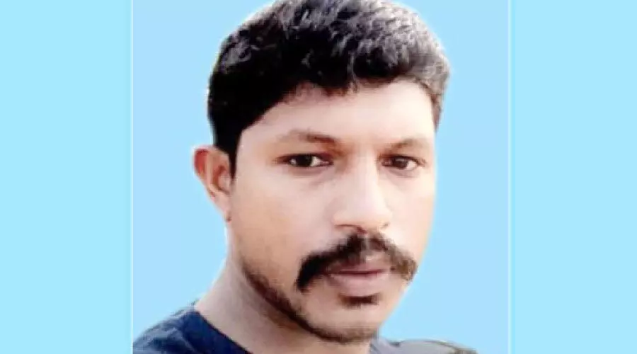 നാ​യ്​ മാ​ന്തി​യ​ത് കാ​ര്യ​മാ​ക്കിയില്ല; യു​വാ​വ് പേ​വി​ഷ​ബാ​ധ​യേ​റ്റു മ​രി​ച്ചു