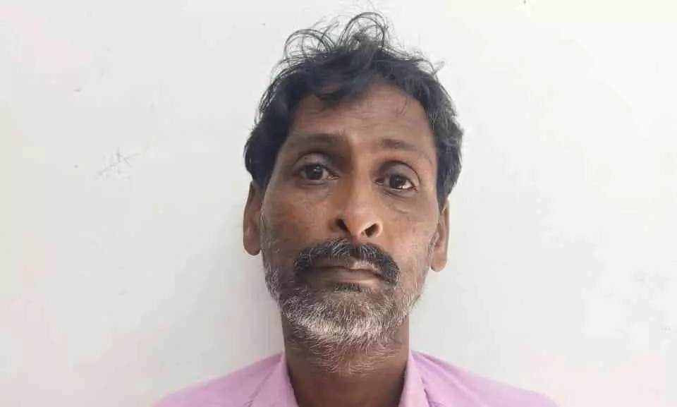 ഇരട്ടി വിലക്ക് അനധികൃത മദ്യവിൽപന; ഒരാള് അറസ്റ്റില് ഇരട്ടി വിലക്ക് അനധികൃത മദ്യവിൽപന; ഒരാള് അറസ്റ്റില്