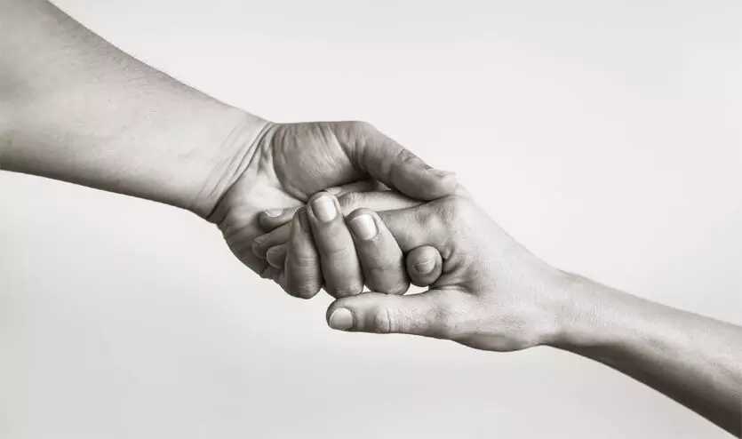 ആറുമണിക്കൂർ, 47.59 ലക്ഷം; സൗമ്യക്ക് കരുതലൊരുക്കി ദയ ആറുമണിക്കൂർ, 47.59 ലക്ഷം; സൗമ്യക്ക് കരുതലൊരുക്കി ദയ