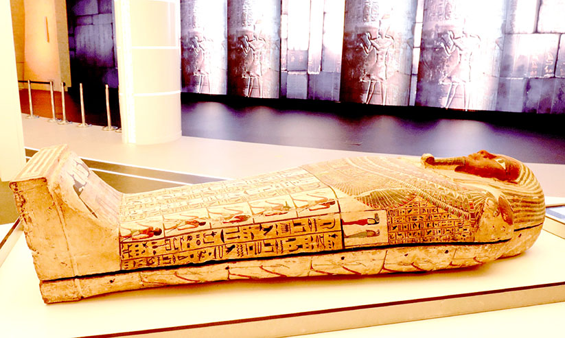 ഈജിപ്ത് പവലിയനിൽ ഫറോവക്കാലെത്ത ശവപ്പെട്ടി കാണാം ഈജിപ്ത് പവലിയനിൽ ഫറോവക്കാലെത്ത ശവപ്പെട്ടി കാണാം