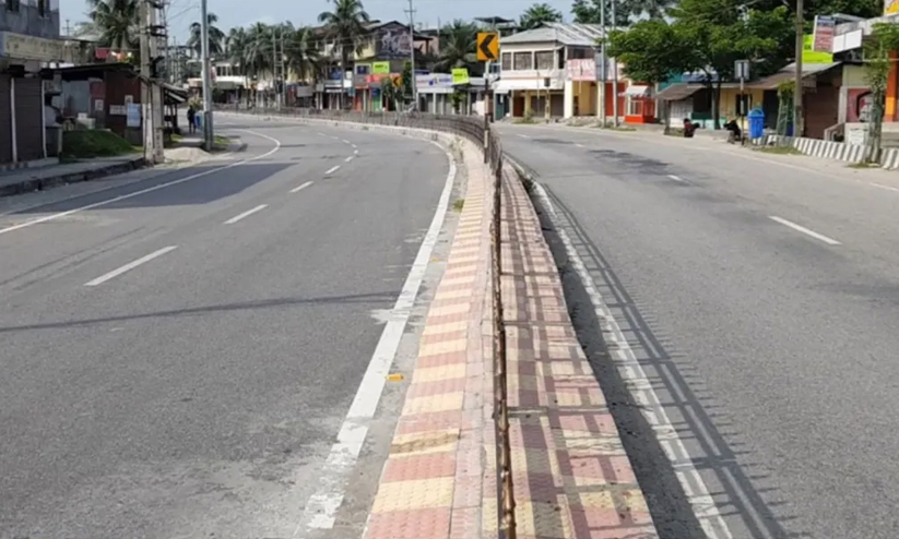 പൊലീസ് നരനായാട്ടിനെതിരെ ജനരോഷം; അസമിൽ സംസ്ഥാന വ്യാപക ബന്ദ് പൂർണം പൊലീസ് നരനായാട്ടിനെതിരെ ജനരോഷം; അസമിൽ സംസ്ഥാന വ്യാപക ബന്ദ് പൂർണം