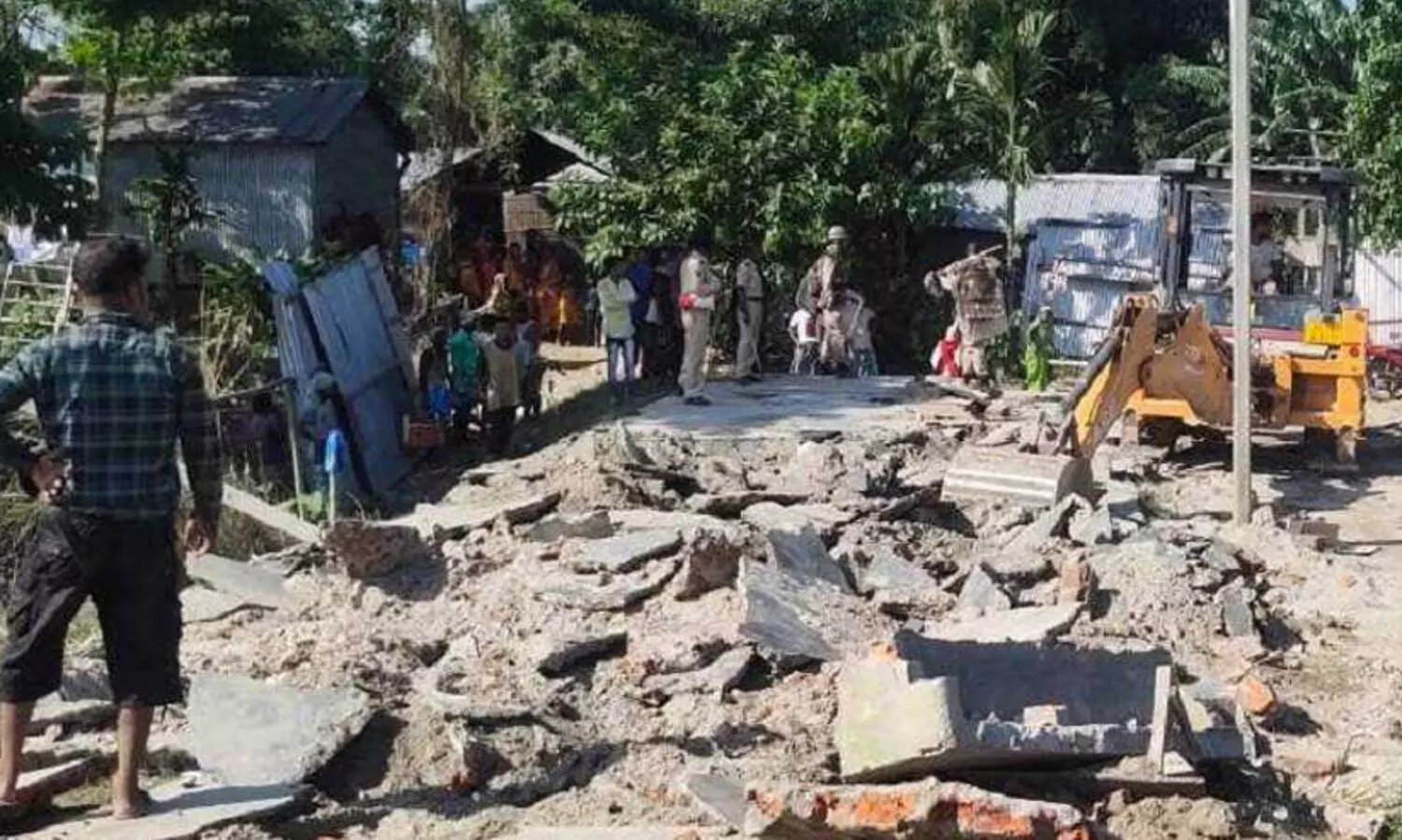 അസമിൽനിന്ന്​ ഞെട്ടിക്കുന്ന വാർത്തകൾ: മൂന്നു​ ദിവസംകൊണ്ട്​ 5000 പേരെ കിടപ്പാടങ്ങളിൽനിന്ന്​ ആട്ടിയോടിച്ചു