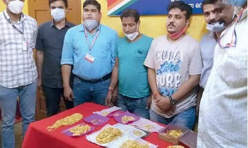 രേഖകളില്ലാതെ കടത്തിയ സ്വർണം പിടികൂടി