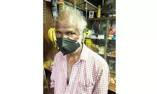 പെ​ട്ടി ക​ട​ക്കാ​ര​നെ പ​റ്റി​ച്ച് 6000 രൂ​പ​യു​ടെ സി​ഗ​ര​റ്റു​മാ​യി ക​ട​ന്നു