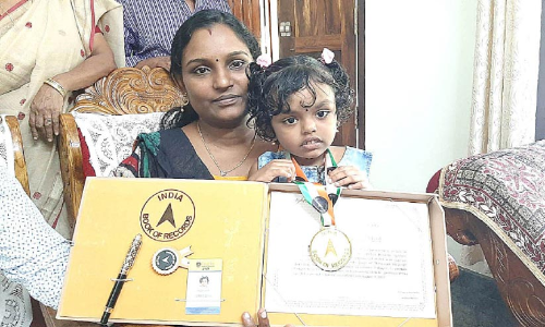 ഇന്ത്യ ബുക്ക് ഓഫ് റെക്കോഡ്സിൽ ഇടം നേടി നാല്​ വയസ്സുകാരി