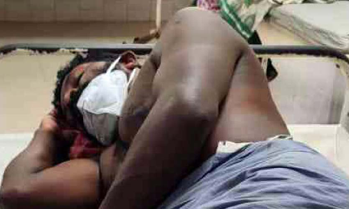 കി​ണ​റു​പ​ണി​ക്കി​ടെ ക​ല്ല് ത​ല​യി​ലേ​ക്കി​ട്ട് കൊ​ല്ലാ​ന്‍ ശ്ര​മം