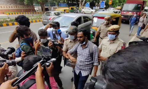 അസമിലെ പൊലീസ് ക്രൂരത: അസം ഭവനിലേക്ക് മാർച്ച്​ നടത്തിയ ഫ്രറ്റേണിറ്റി നേതാക്കൾ അറസ്റ്റിൽ