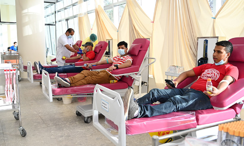 പിസ്സ എക്സ്പ്രസ്​, ബി.ഡി.കെ രക്തദാനക്യാമ്പ് സംഘടിപ്പിച്ചു