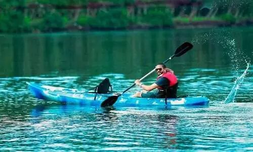 കുറ്റിച്ചി കേന്ദ്രമായി കയാക്കിങ് തുടങ്ങി