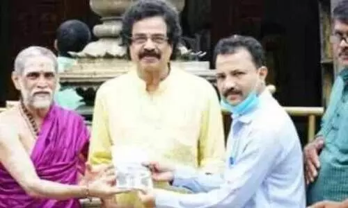 സി.വി. ബാലകൃഷ്ണന് കൊല്ലൂർ മൂകാംബിക സന്നിധിയിൽ പിറന്നാളാഘോഷം