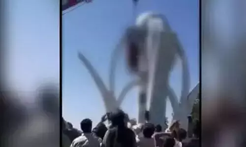 മൃതദേഹം നഗരമധ്യത്തിൽ കെട്ടിത്തൂക്കി താലിബാൻ