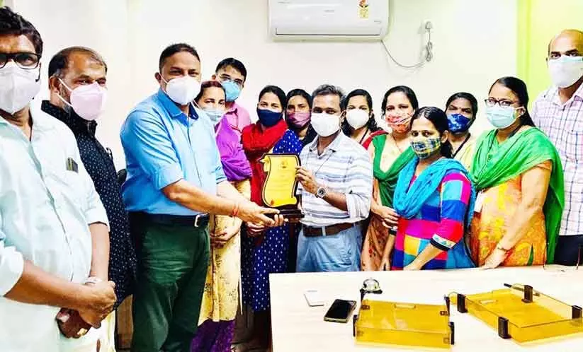 കെ.പി.എഫ് ഭാരവാഹികൾ നോർക്ക റീജനൽ ഓഫിസ് സന്ദർശിച്ചു കെ.പി.എഫ് ഭാരവാഹികൾ നോർക്ക റീജനൽ ഓഫിസ് സന്ദർശിച്ചു