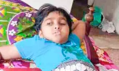 രക്താർബുദത്തി​െൻറ പിടിയിലാണ്​ അദ്വൈത; നാടി​െൻറ കനിവിലാണ്​ പ്രതീക്ഷ