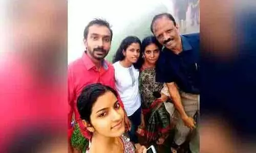 ദേവിയുടെ പരിശ്രമം വിജയംകണ്ടു; കൈപിടിയിലൊതുക്കി സിവിൽ സർവിസ് ദേവിയുടെ പരിശ്രമം വിജയംകണ്ടു; കൈപിടിയിലൊതുക്കി സിവിൽ സർവിസ്