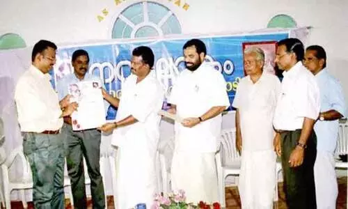 മ​ത​ത്തി​ൽ​നി​ന്ന് ആ​ത്മീ​യ​ത​യു​ടെ അം​ശം ചോ​ർ​ന്നു​പോ​കു​ന്നു   –ജോ​സ​ഫ് അ​തി​രു​ങ്ക​ൽ