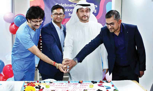 ശിഫ അൽ ജസീറ മെഡിക്കൽ സെൻറർ ഫഹാഹീൽ   പത്താം വാർഷികം