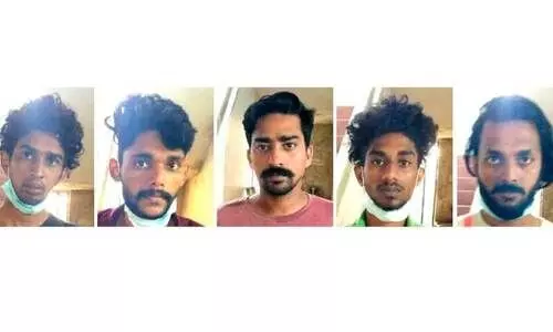 വൻ ലഹരി വേട്ട: ഒ​രു കോടി രൂപയുടെ മയക്കുമരുന്നുമായി അഞ്ചുപേർ അറസ്​റ്റിൽ