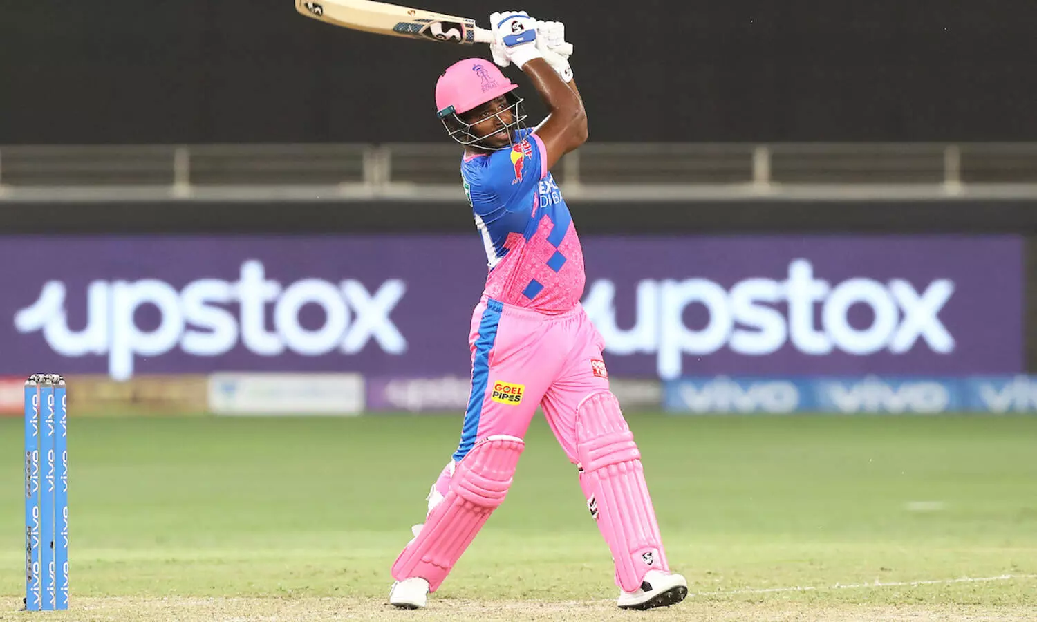 മൊഞ്ചോടെ വീണ്ടും സഞ്​ജു; സീസൺ റൺവേട്ടക്കാരിൽ മുമ്പൻ, ഐ.പി.എല്ലിൽ 3000 റൺസ്​ പിന്നിട്ടു